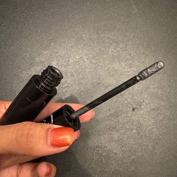 Black Moon Cosmetics "Castle" liquid lipstick - Picture 6 of 6